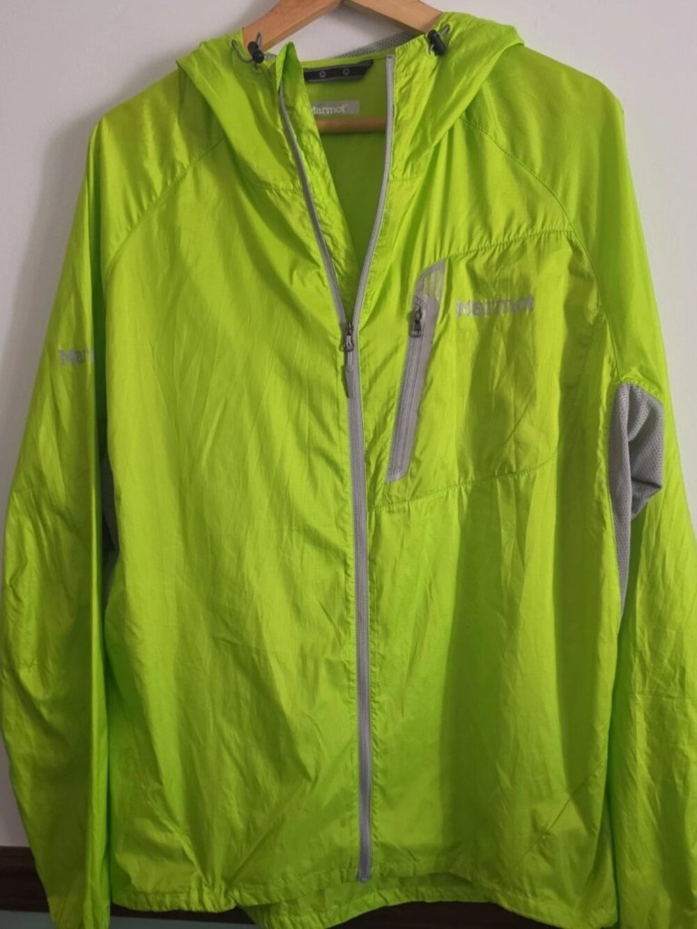 Marmot Trail Wind Hoody Mens Size Large Green Lightweight Running Jacket Hooded
